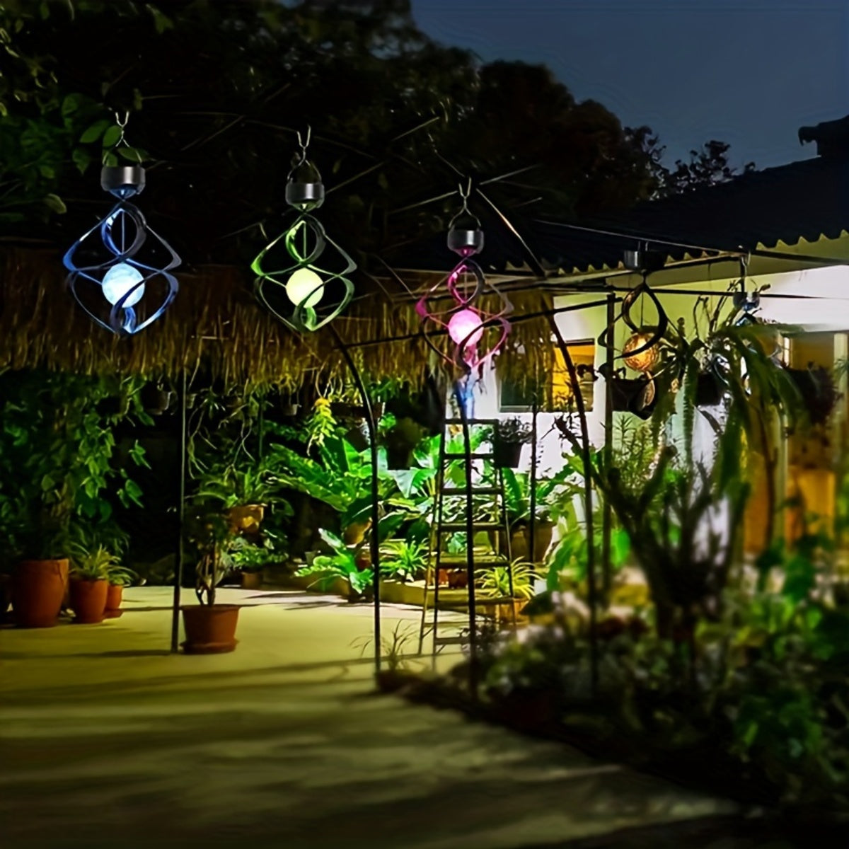 Wind Spinner Solar Light, LED Wind Chimes, Outdoor Decor Changing Color Ball Wind Chimes Solar Hanging Lantern for Home Garden Outdoor Decoration