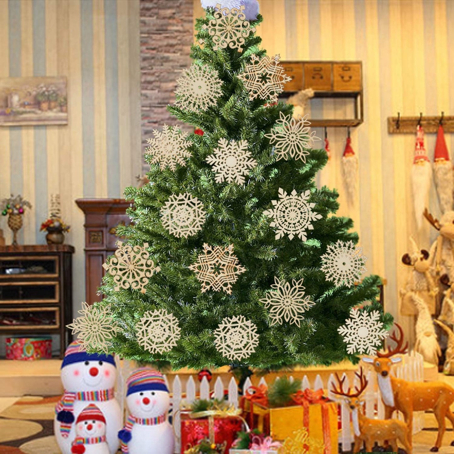 27Pcs Wooden Snowflakes Shaped Embellishments Hanging Ornaments for Christmas Decoration