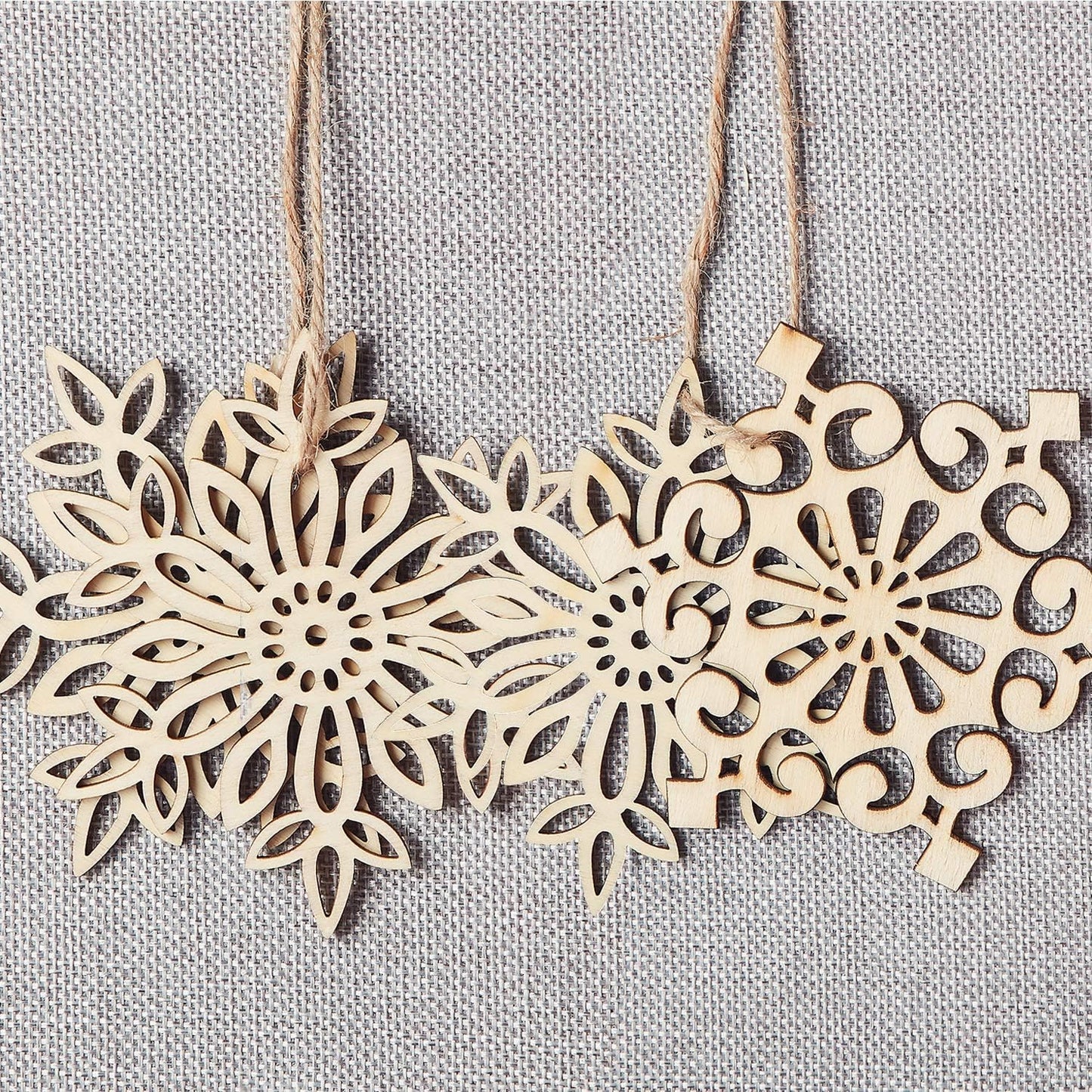 27Pcs Wooden Snowflakes Shaped Embellishments Hanging Ornaments for Christmas Decoration